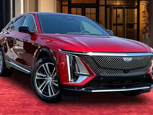 New 2026 Cadillac Lyriq Luxury w/ LPO, Floor Liner Package RWD image 2
