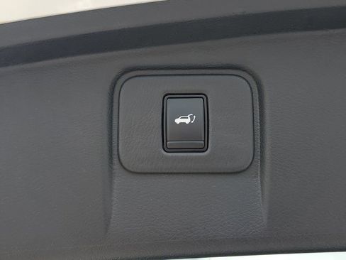 Used 2024 Nissan Murano SL FWD image 12