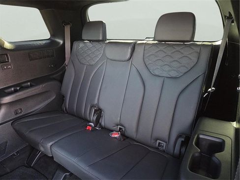 Used 2022 Hyundai Palisade Calligraphy image 12