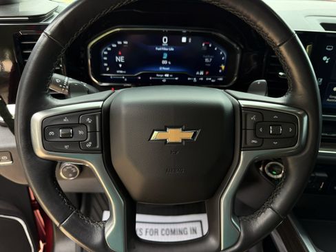 Used 2023 Chevrolet Silverado 1500 LT AWD/4WD image 23