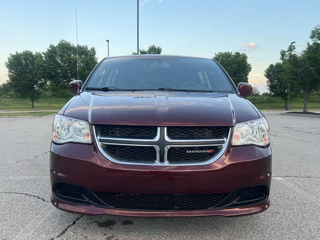 Used 2017 Dodge Grand Caravan SE FWD image 8
