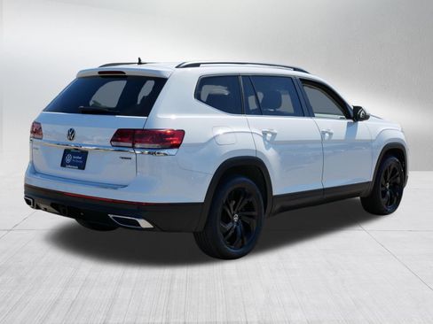 Certified 2023 Volkswagen Atlas SE w/ Black Wheel Package AWD/4WD image 7