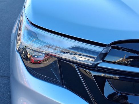 Certified 2025 Subaru Forester Touring image 9