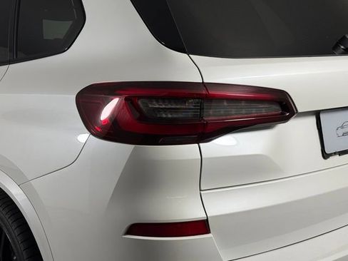 Used 2022 BMW X5 M50i w/ Executive Package AWD/4WD image 13