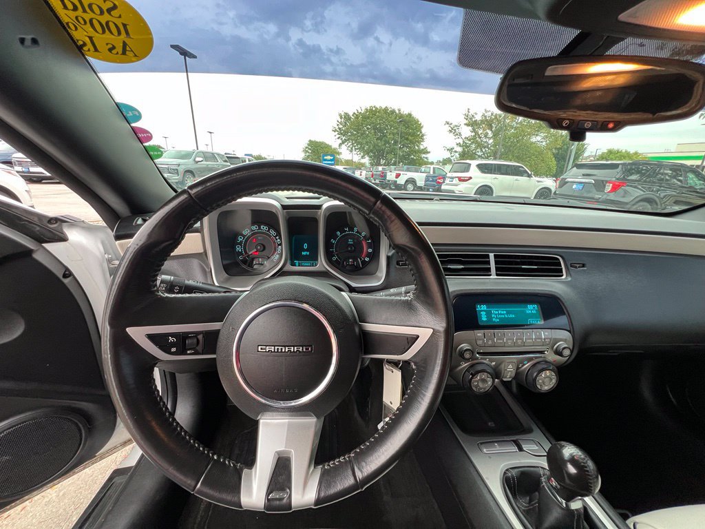 Used 2011 Chevrolet Camaro SS RWD image 30