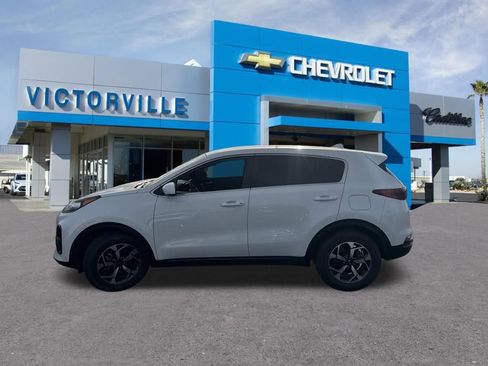 Used 2020 Kia Sportage LX image 6