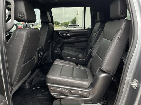 Used 2022 Chevrolet Suburban Z71 AWD/4WD image 25
