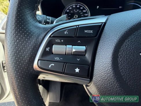 Used 2022 Genesis G70 2.0T RWD image 19