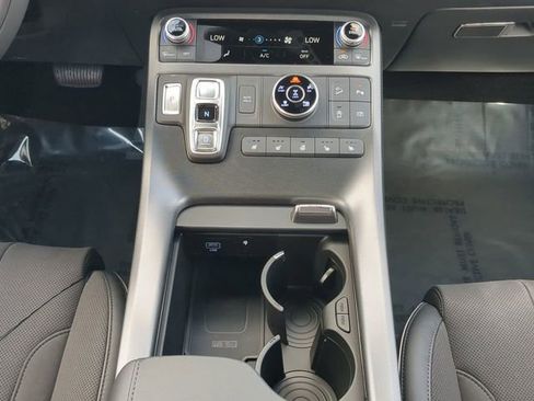 New 2025 Hyundai Palisade Calligraphy AWD/4WD image 18