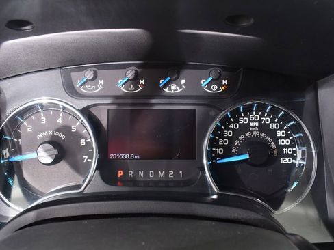 Used 2014 Ford F150 XLT w/ Equipment Group 302A Luxury AWD/4WD image 26