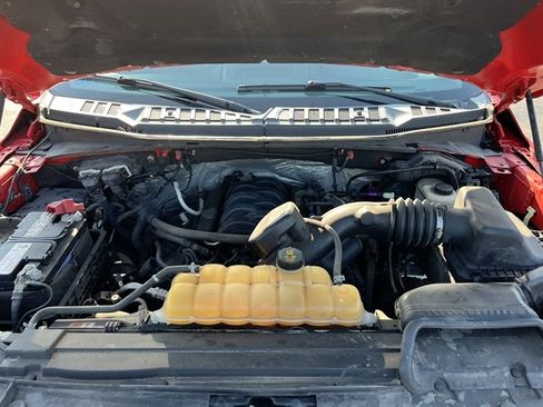 Used 2015 Ford F150 XLT AWD/4WD image 16
