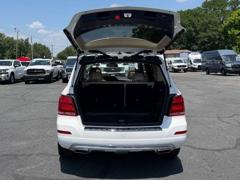 Used 2013 Mercedes-Benz GLK 350 4MATIC image 9