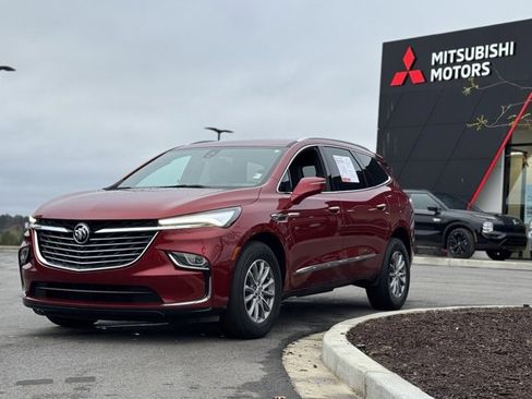 Used 2024 Buick Enclave Premium image 7