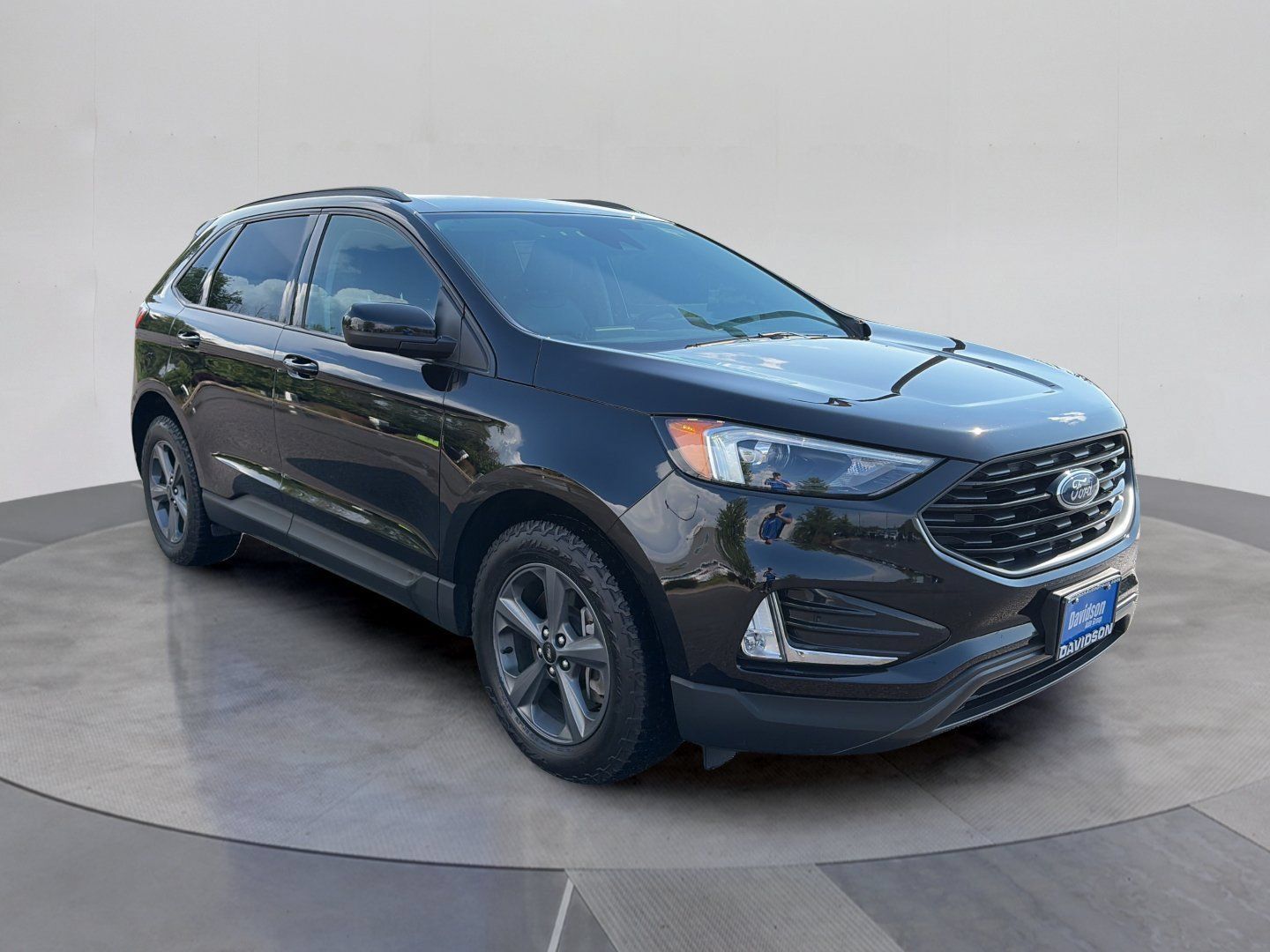 Used 2024 Ford Edge SEL w/ Sport Appearance Package AWD/4WD image 10
