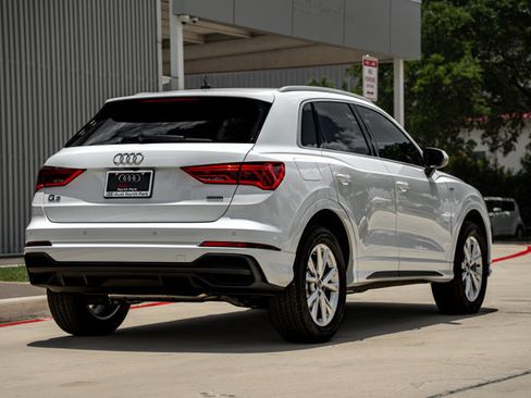 Certified 2025 Audi Q3 2.0T Premium image 5
