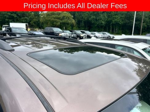 Used 2019 Toyota Sienna XLE FWD image 3