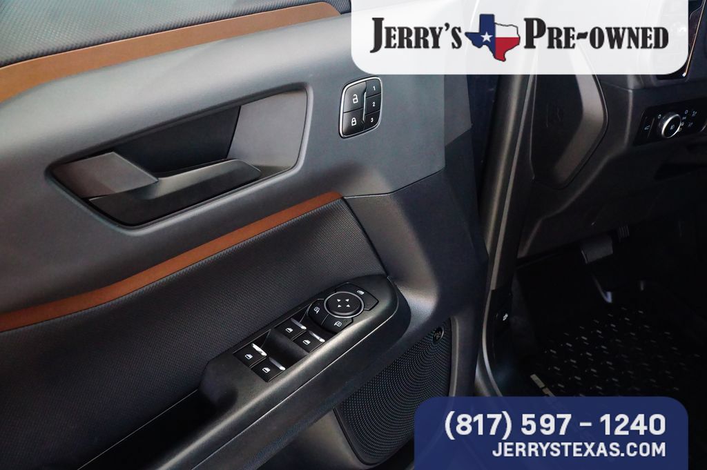 Used 2023 Ford Bronco Sport Outer Banks w/ Tech Package AWD/4WD image 16