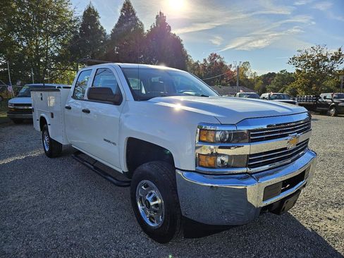 Used 2015 Chevrolet Silverado 2500 W/T AWD/4WD image 7