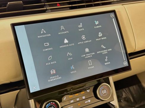 Certified 2023 Land Rover Range Rover SE AWD/4WD image 15