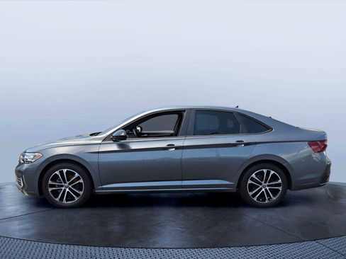 Used 2022 Volkswagen Jetta Sport FWD image 3
