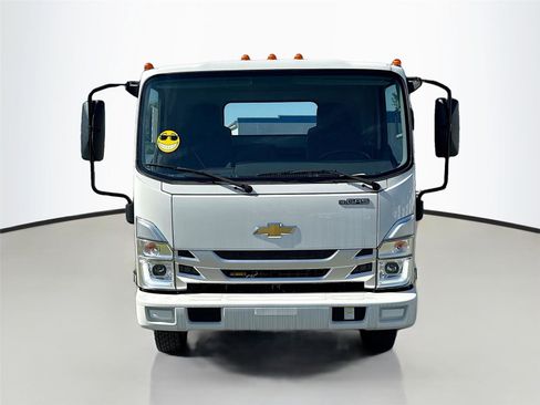 New 2024 Chevrolet Low Cab Forward image 2
