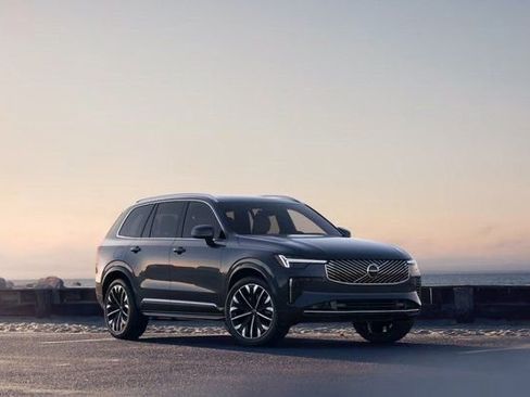 New 2026 Volvo XC90 B6 Plus w/ Protection Package Premier image 9
