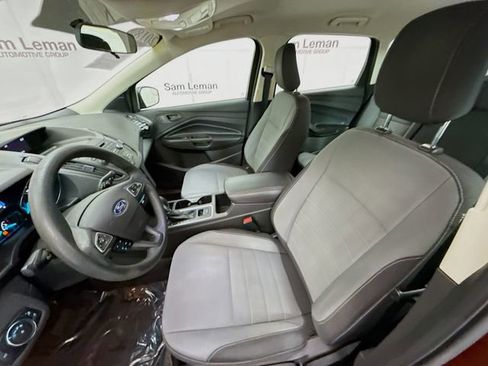 Used 2018 Ford Escape S image 19