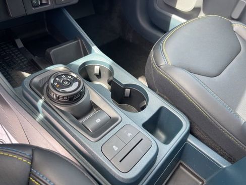 Certified 2025 Ford Maverick Lobo AWD/4WD image 17