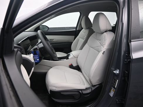 New 2026 Hyundai Tucson SE image 23