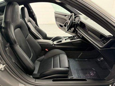 Used 2024 Porsche 911 Carrera 4S image 21