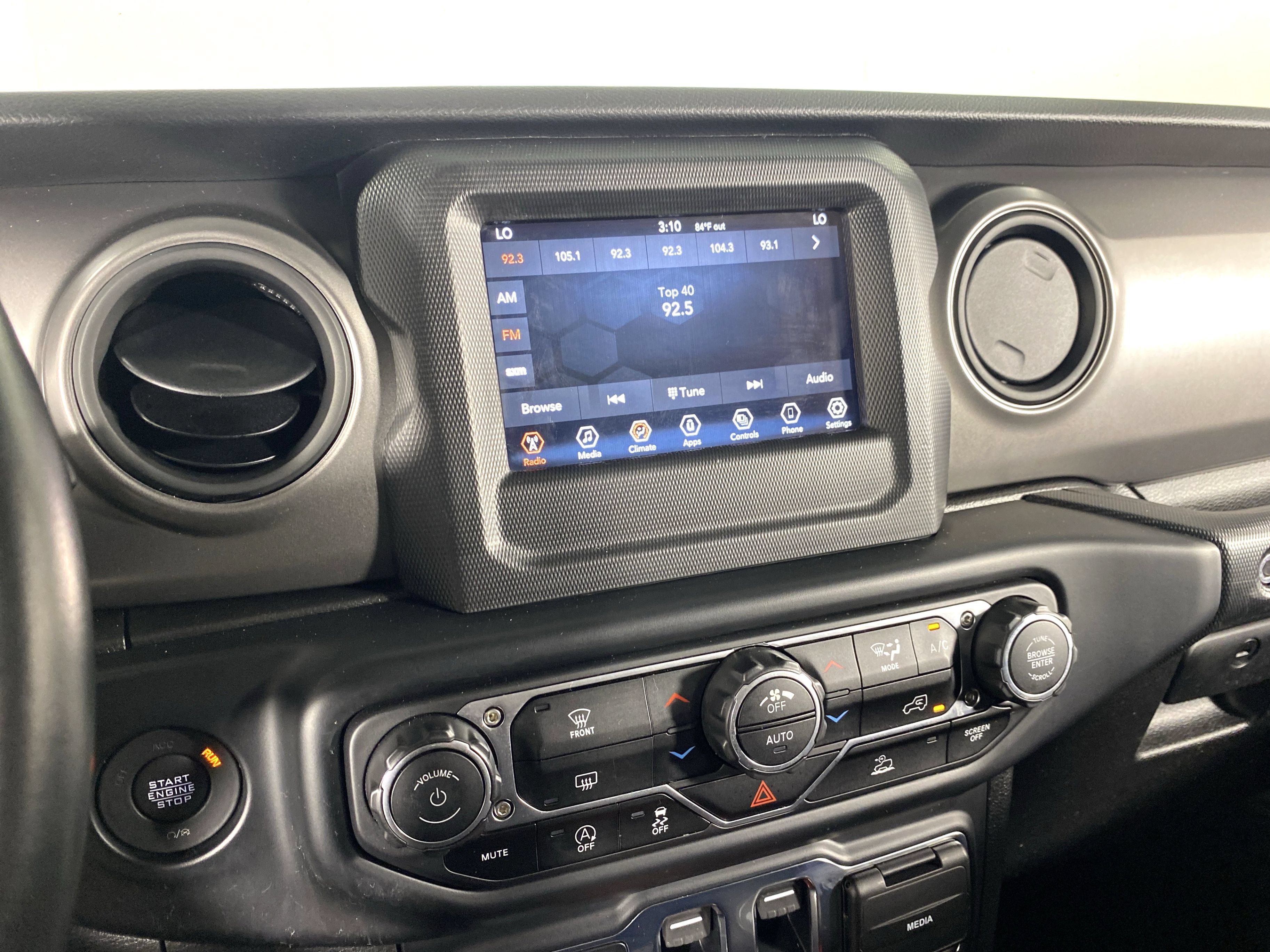 Used 2022 Jeep Wrangler Sport AWD/4WD image 26