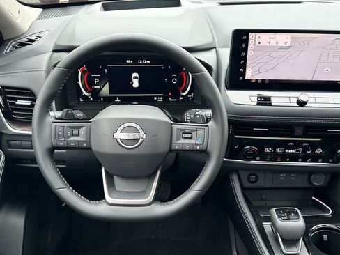 New 2026 Nissan Rogue Platinum w/ Platinum Premium Package image 13