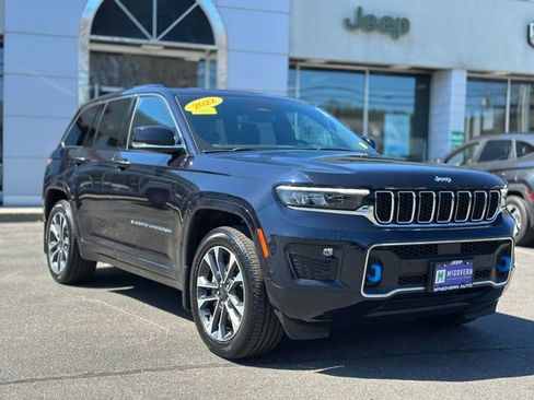 Used 2023 Jeep Grand Cherokee Overland w/ Luxury Tech Group IV image 7