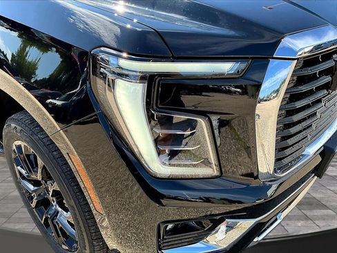 New 2026 GMC Yukon XL Elevation w/ Elevation Premium Package AWD/4WD image 36
