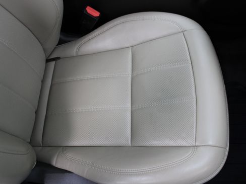 Used 2019 Land Rover Range Rover Sport HSE image 29