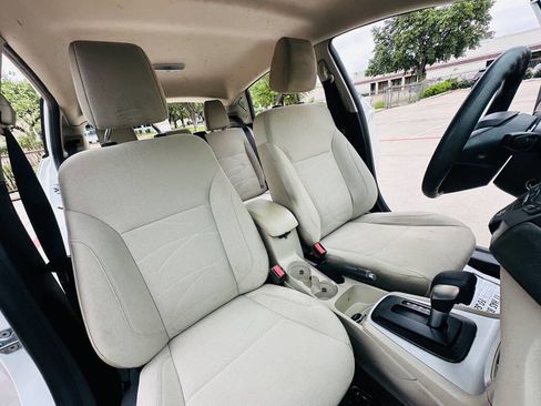 Used 2019 Ford Fiesta SE FWD image 25