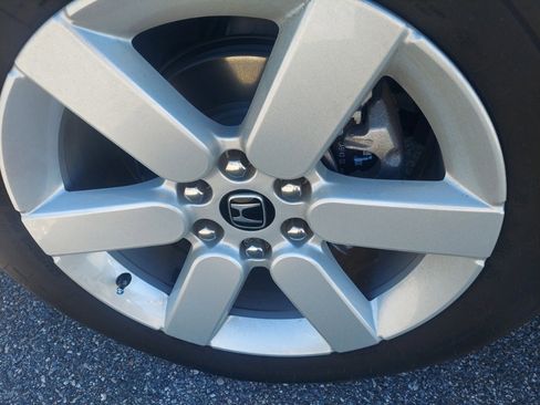 Used 2024 Honda Prologue EX image 12