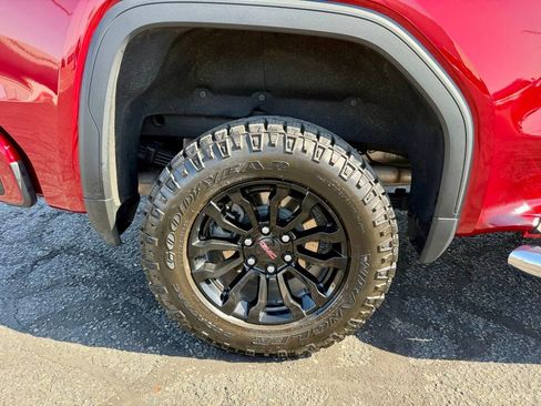 Used 2022 GMC Sierra 1500 AT4X image 23