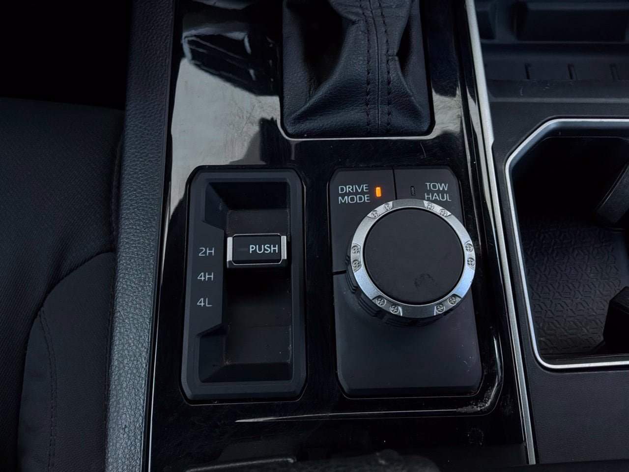 Used 2024 Toyota Tundra SR5 AWD/4WD image 26