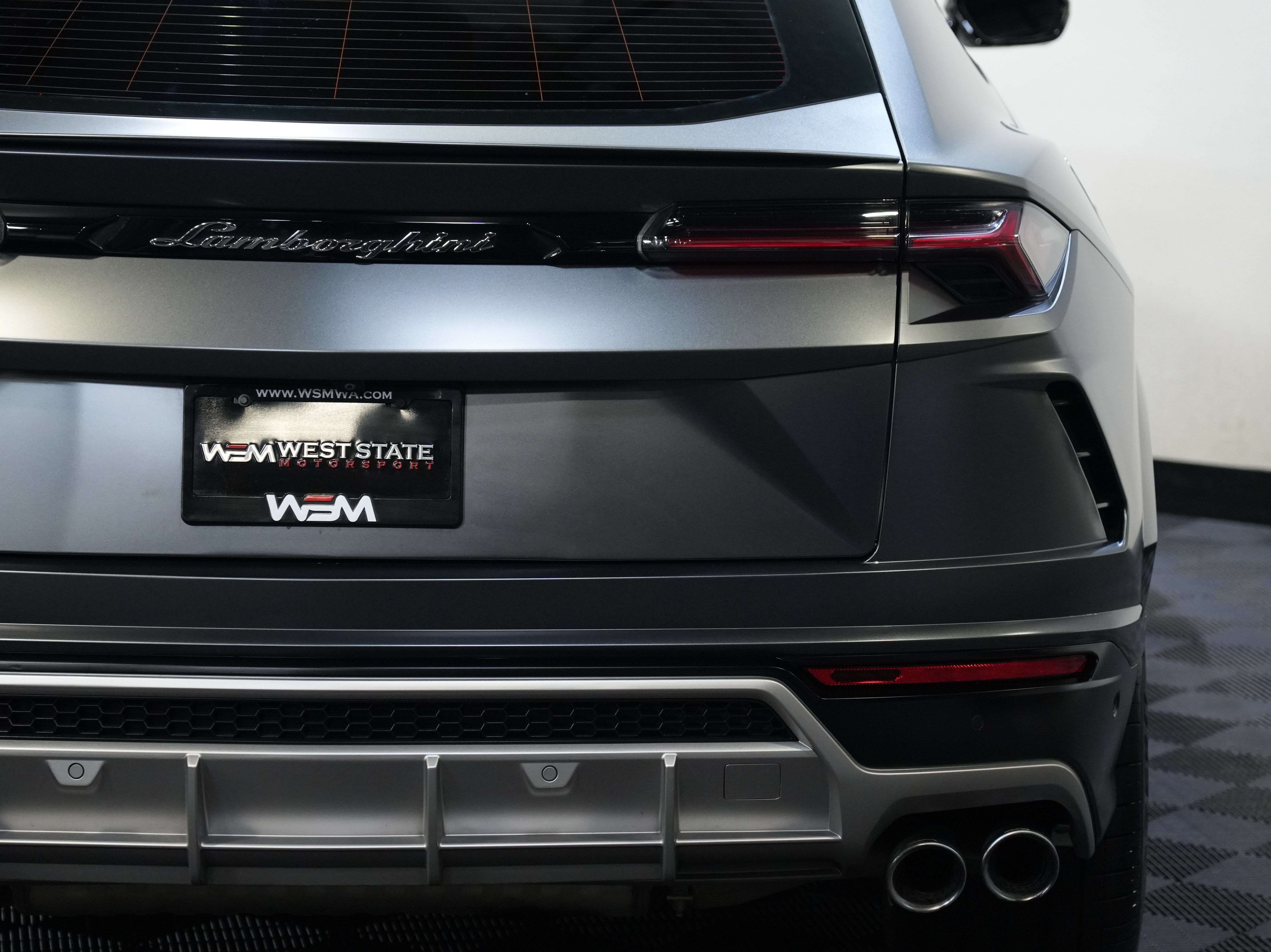 Used 2019 Lamborghini Urus AWD/4WD image 17