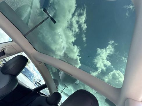 Used 2018 Tesla Model 3 Long Range image 42