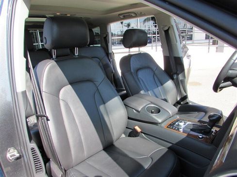 Used 2015 Audi Q7 3.0T Premium w/ Technology Package AWD/4WD image 30