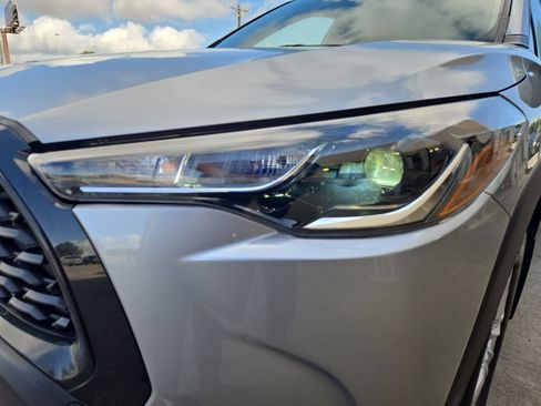Used 2023 Toyota Corolla Cross LE FWD image 10