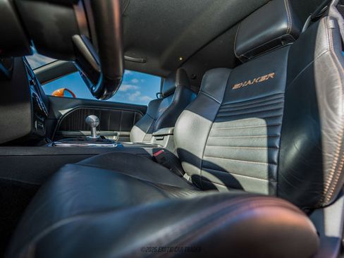 Used 2014 Dodge Challenger R/T image 27