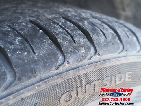 Used 2024 Toyota Camry SE image 12