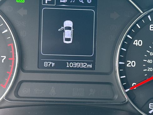Used 2018 Kia Forte LX w/ LX Popular Package FWD image 9
