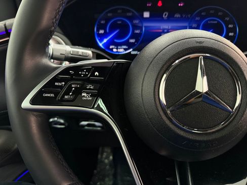 Certified 2023 Mercedes-Benz EQS 580 4MATIC SUV image 15