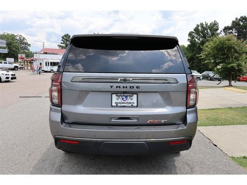 Used 2021 Chevrolet Tahoe RST w/ Luxury Package AWD/4WD image 4