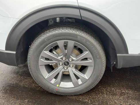 New 2026 Ford Explorer Active w/ Active Comfort Package image 5