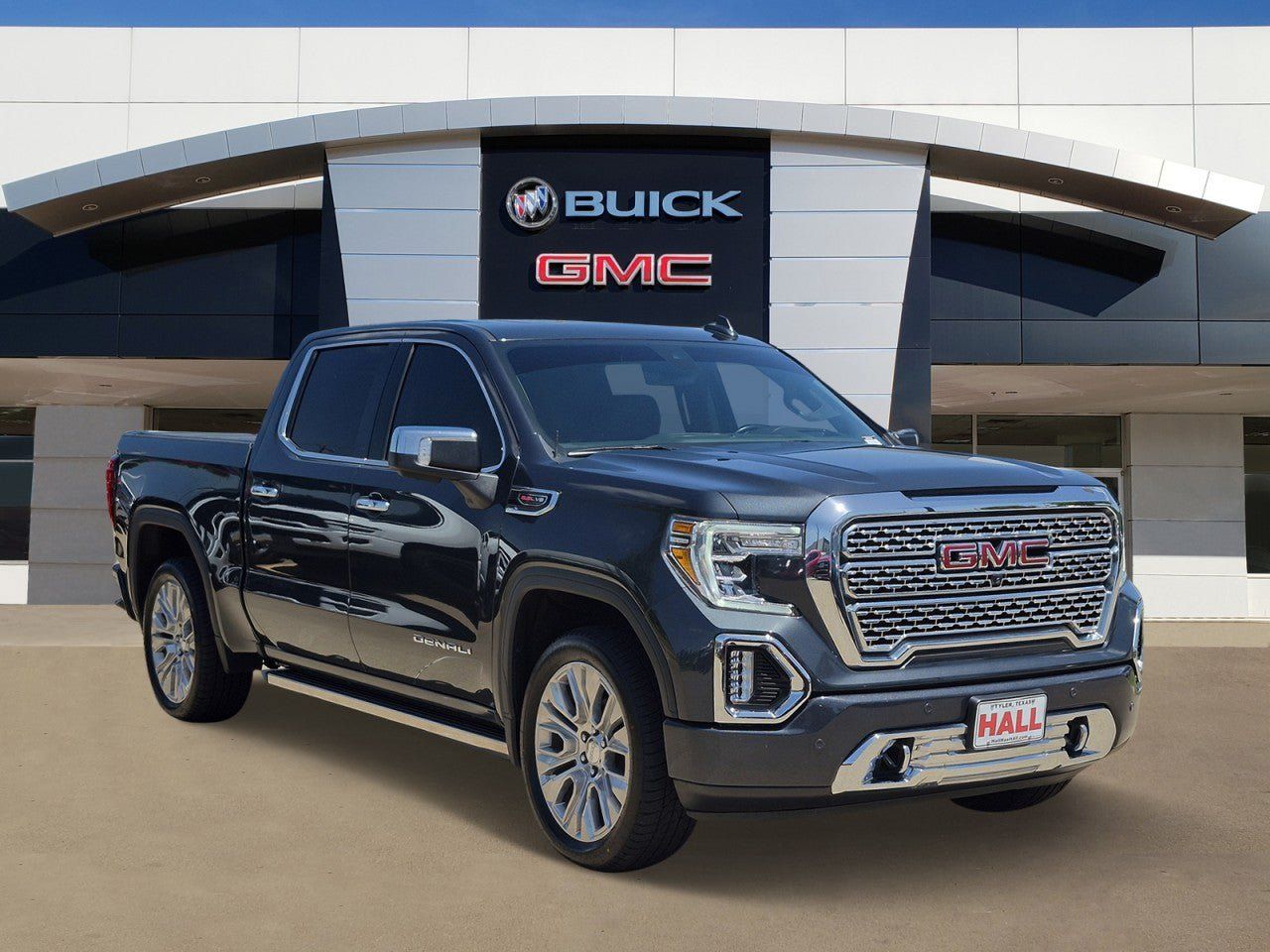Certified 2022 GMC Sierra 1500 Denali w/ Denali Reserve Package AWD/4WD image 1